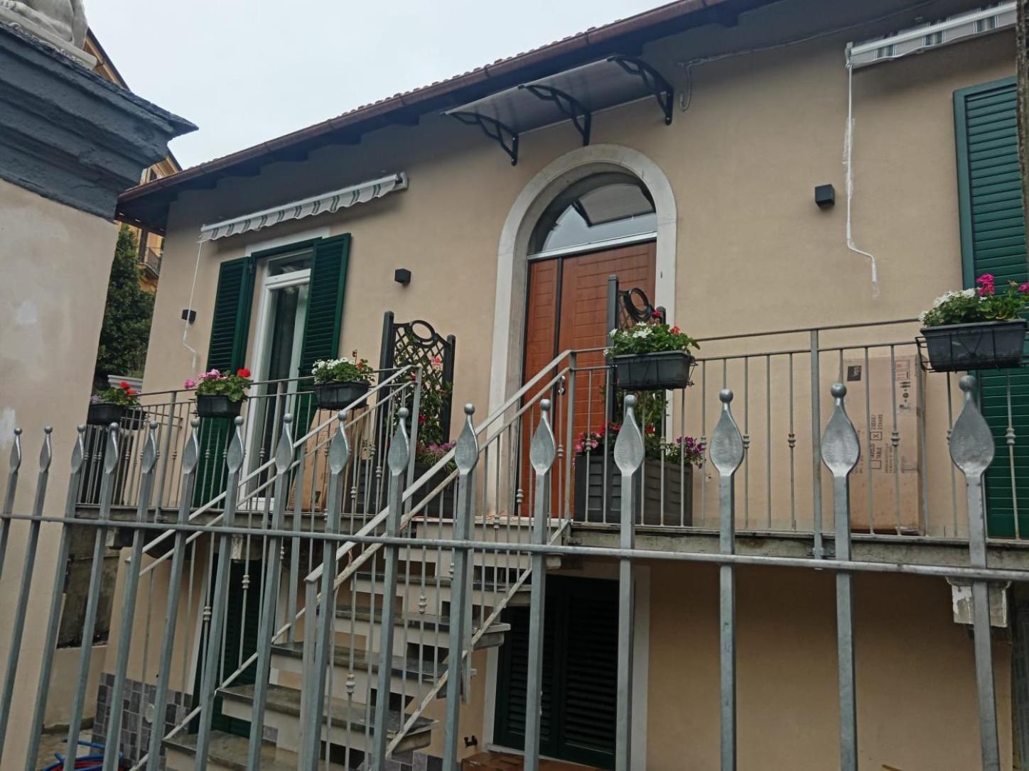 La Maison Du Lion La Spezia Bagian luar foto